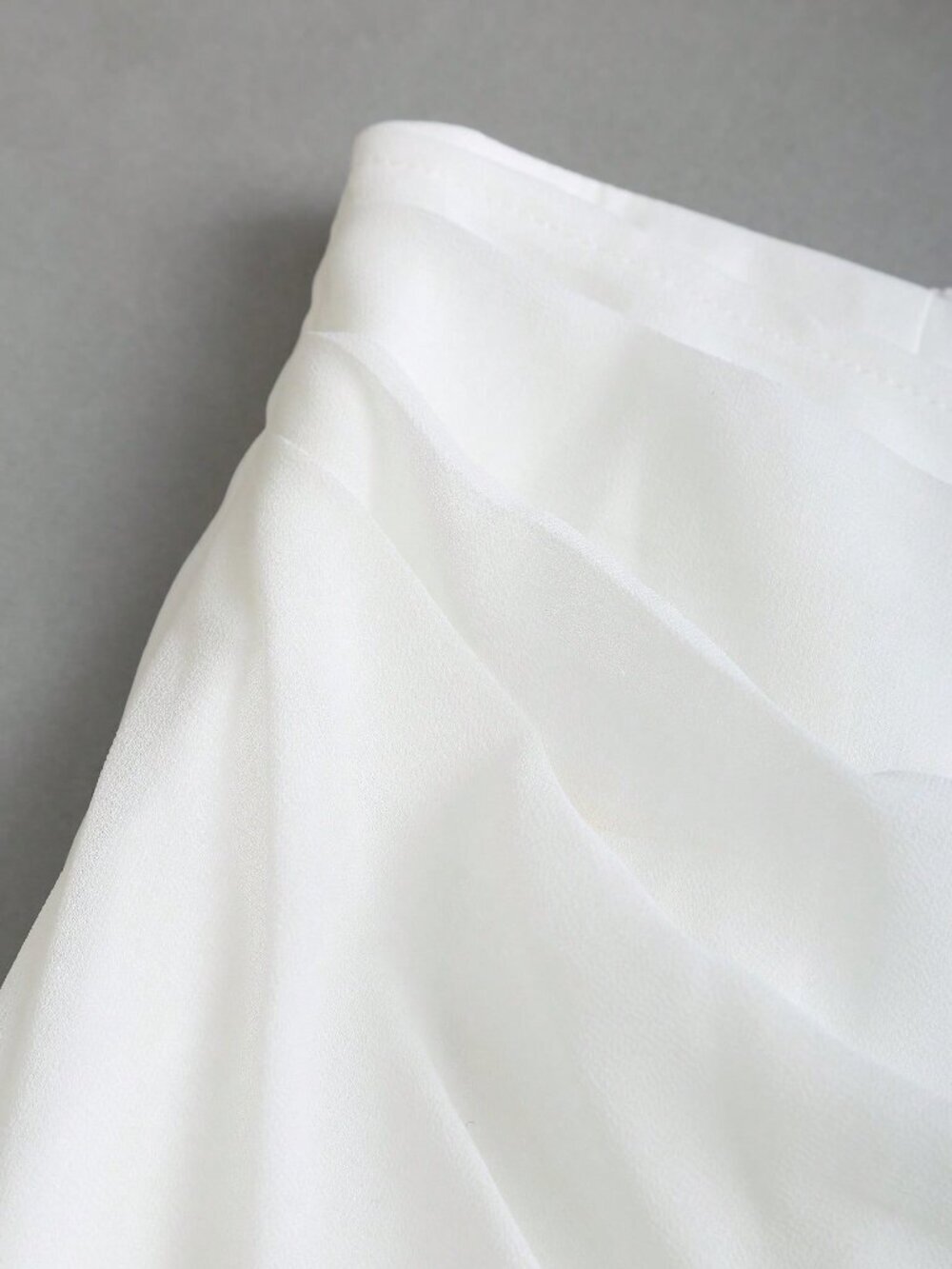 White Elegant Women's Chiffon Asymmetrical Party Trousers - Picture 4 of 5
